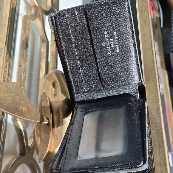 Louis Vuitton Black Taiga Leather Slender Bifold Wallet, Onesize, Black. - Picture 5 of 7